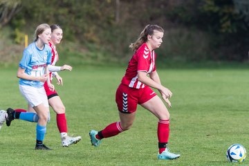 Bild 320 - wBJ TuS Tensfeld - SV Fortuna St. Juergen